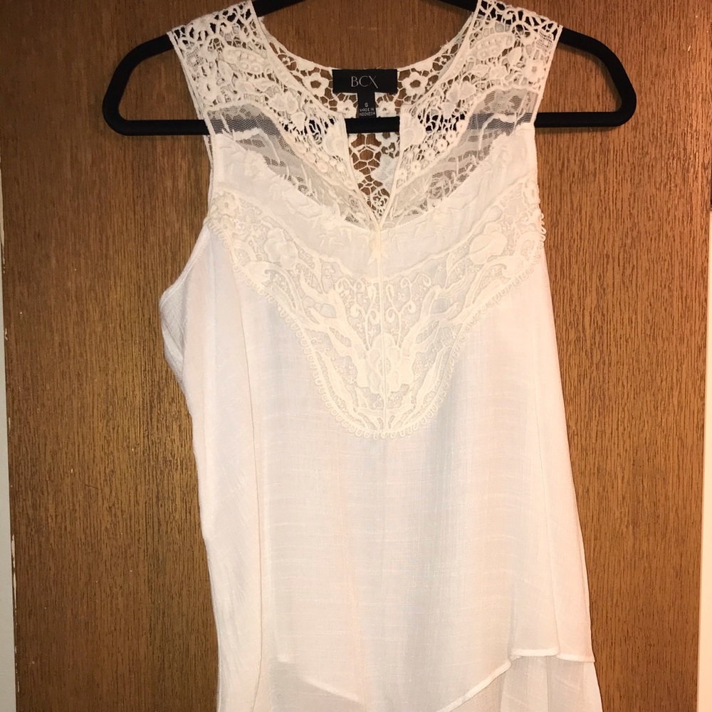 BCX Lace Sleeveless Top